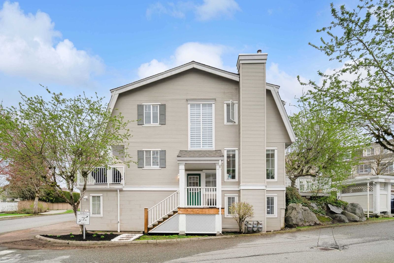 Listing Image 20