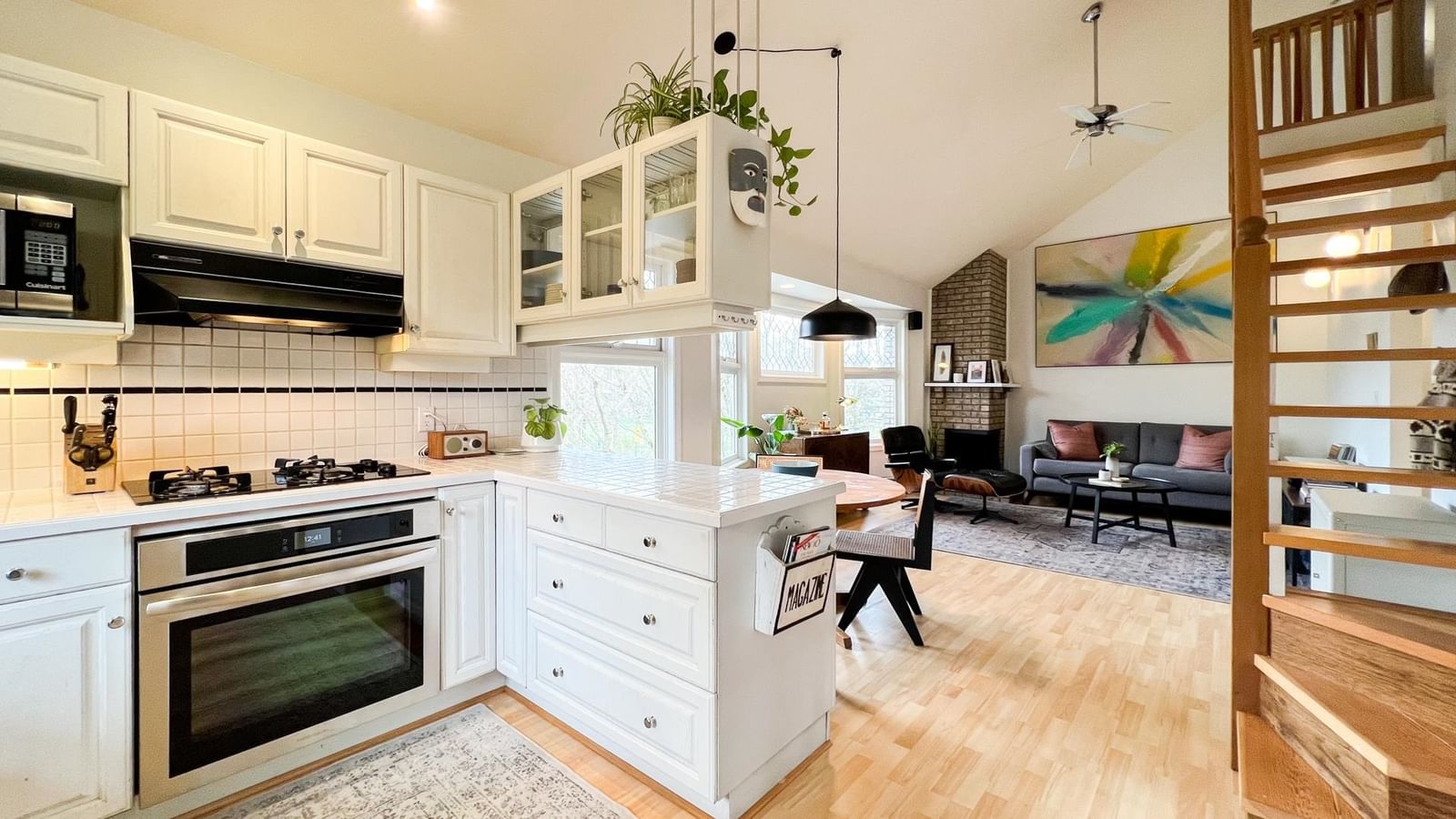 Listing Image 11