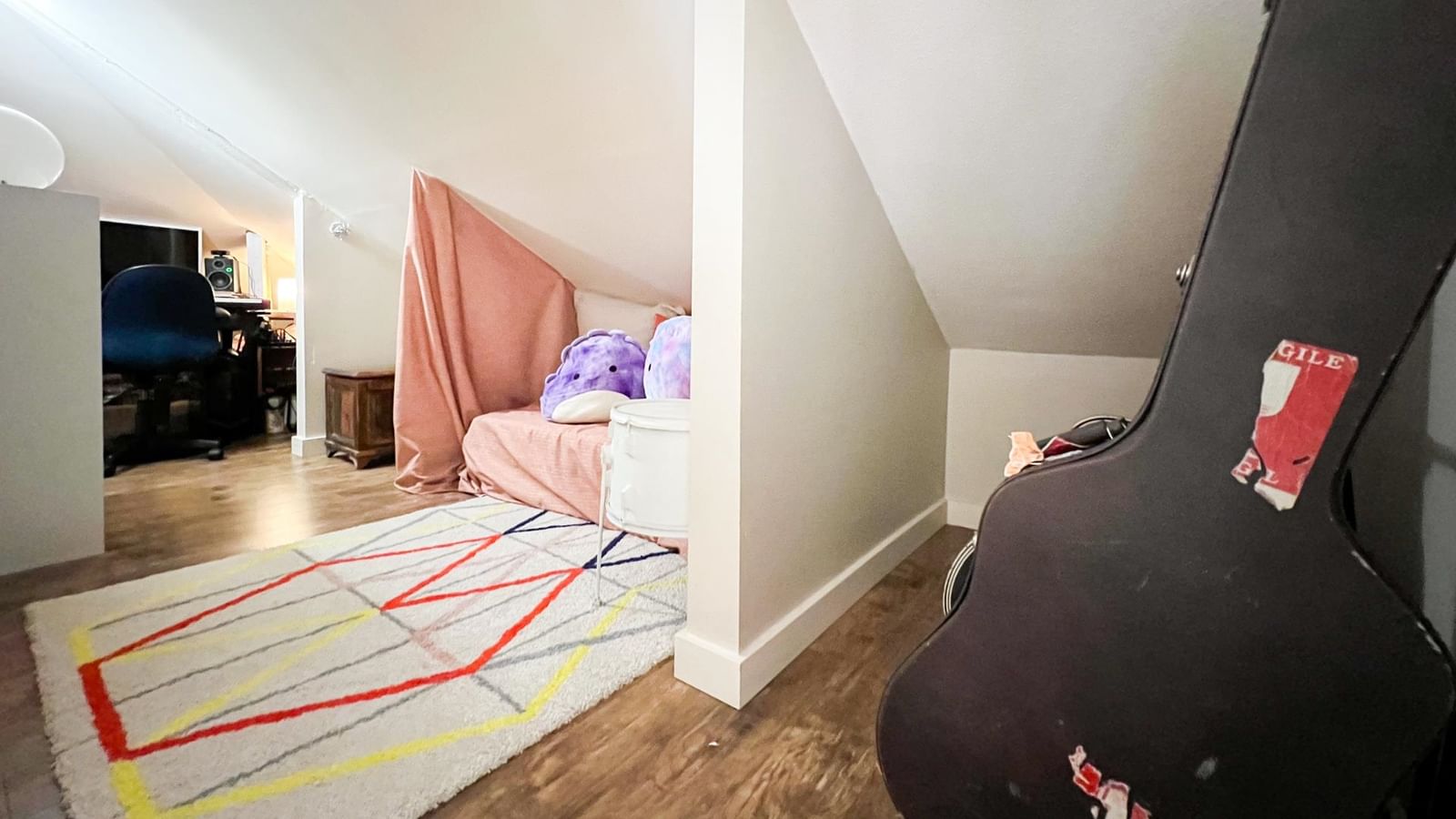 Listing Image 21