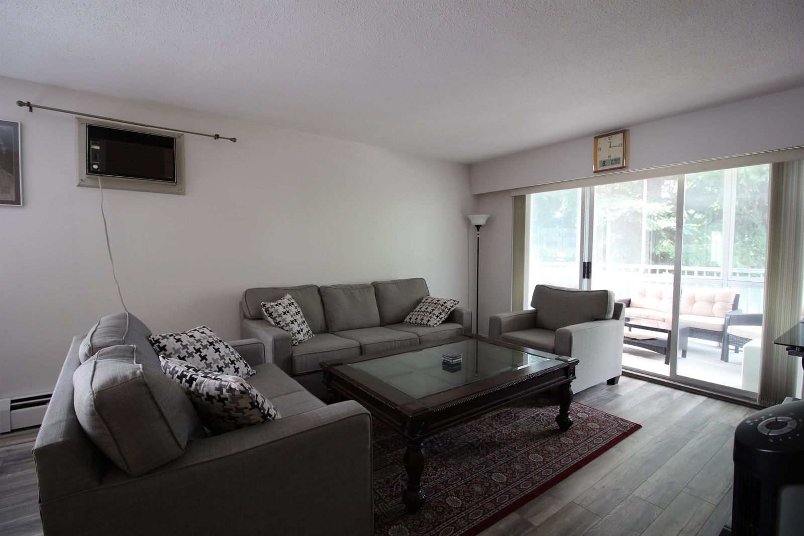 Listing Image 18