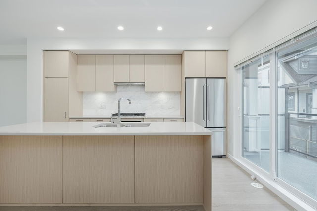 162 - 19451 Sutton Avenue