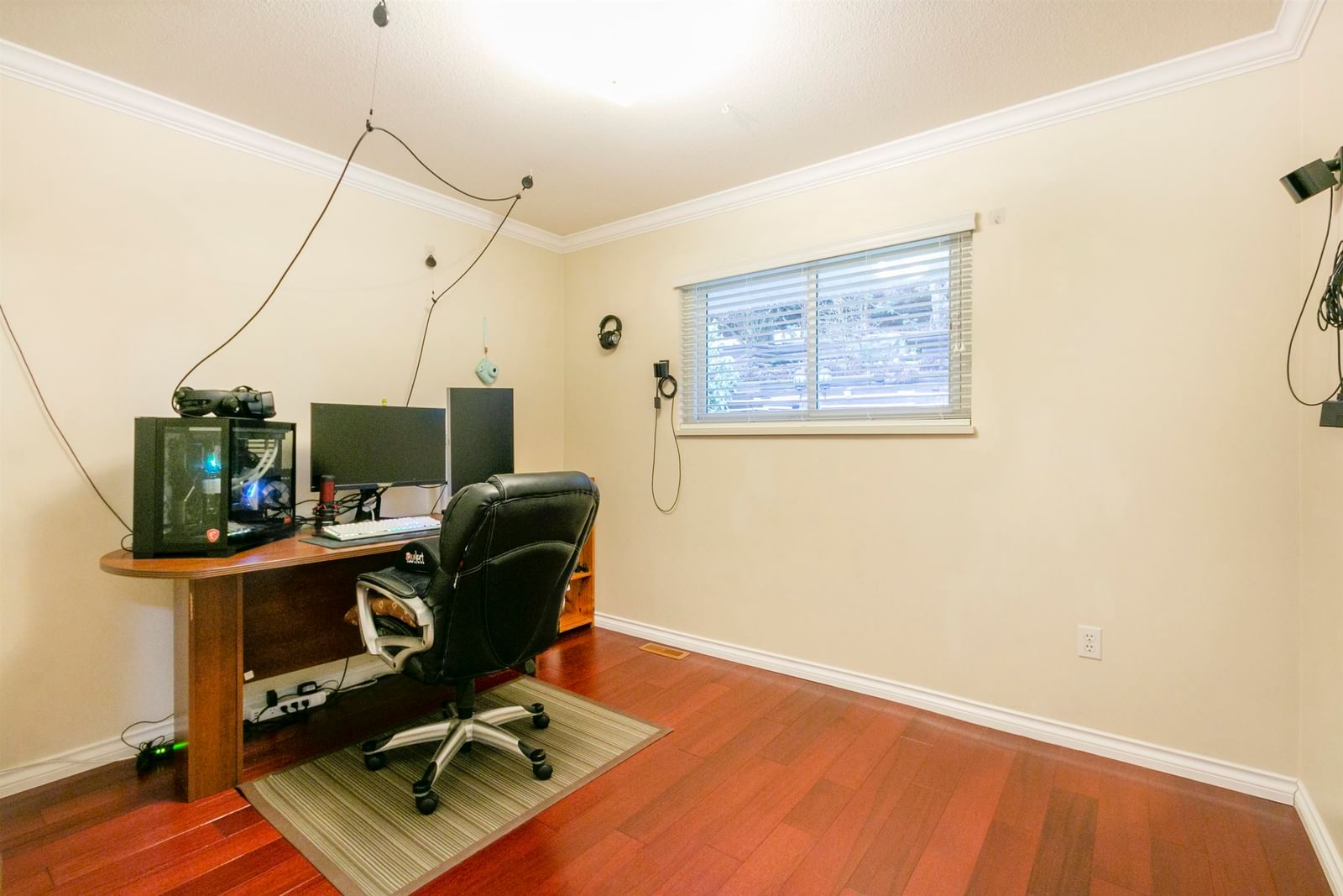 Listing Image 21