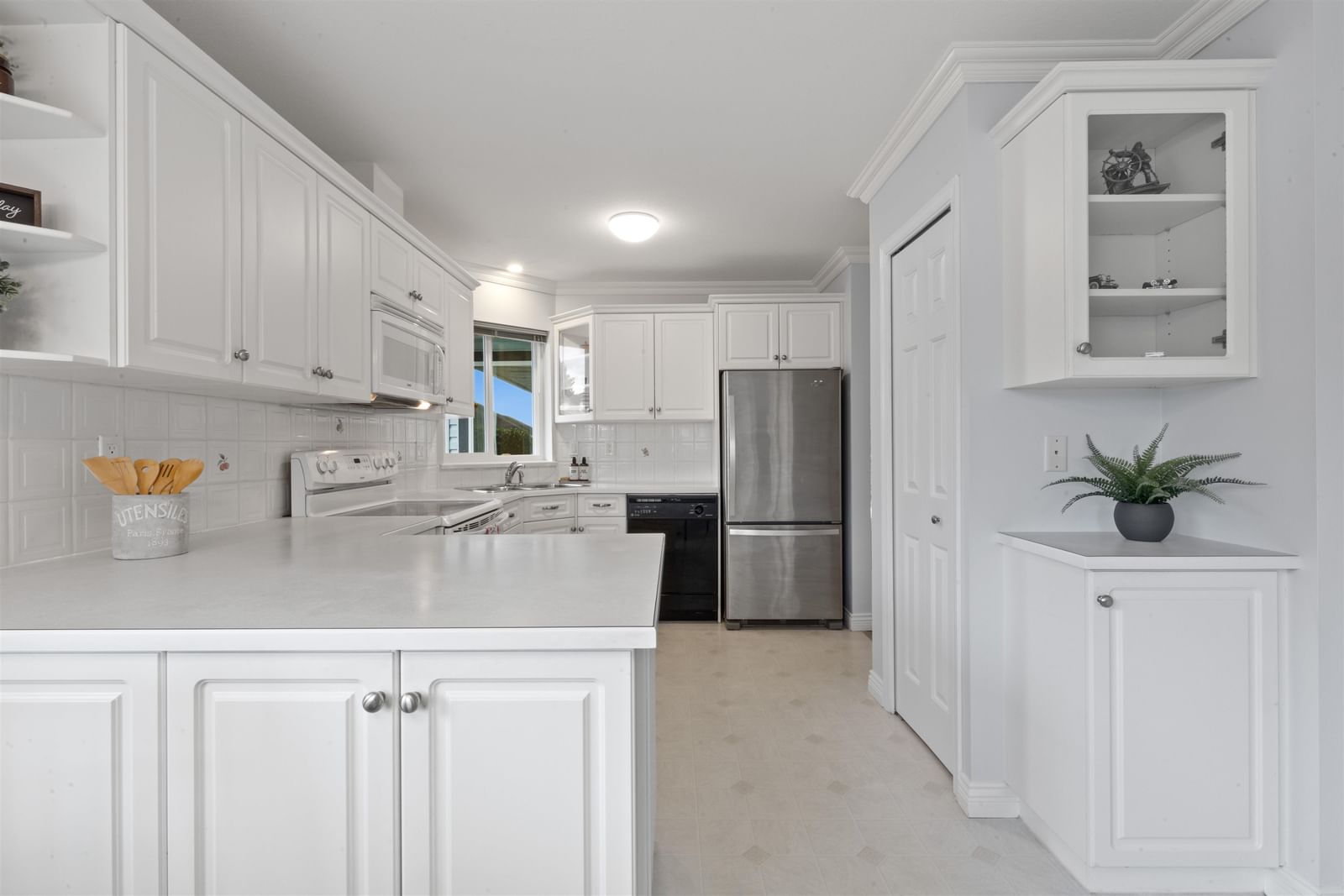 Listing Image 18