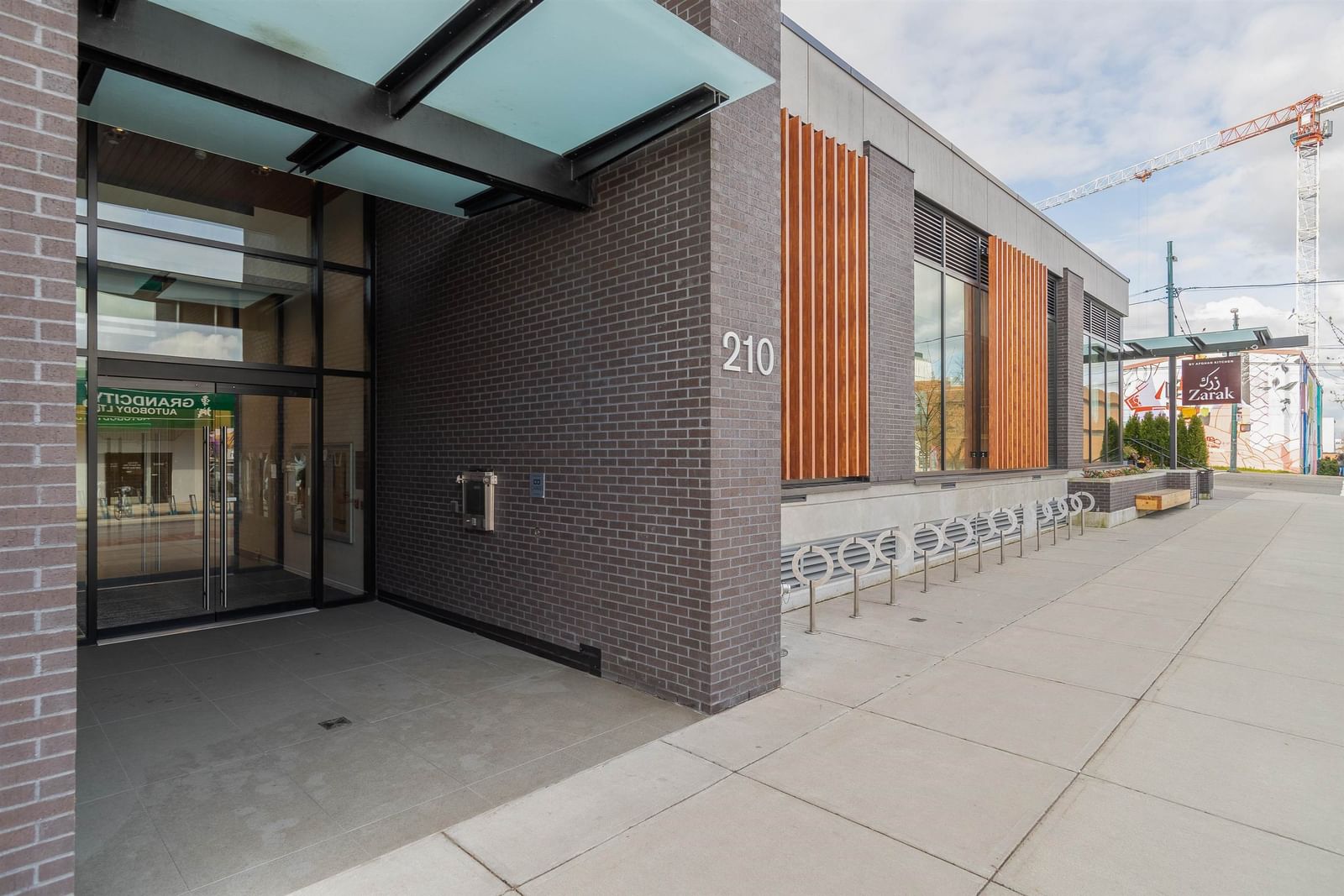 Listing Image 15