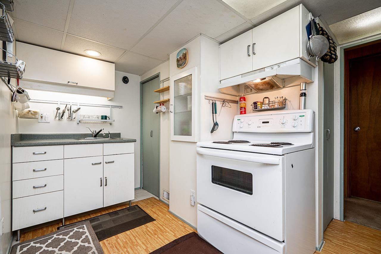 Listing Image 17