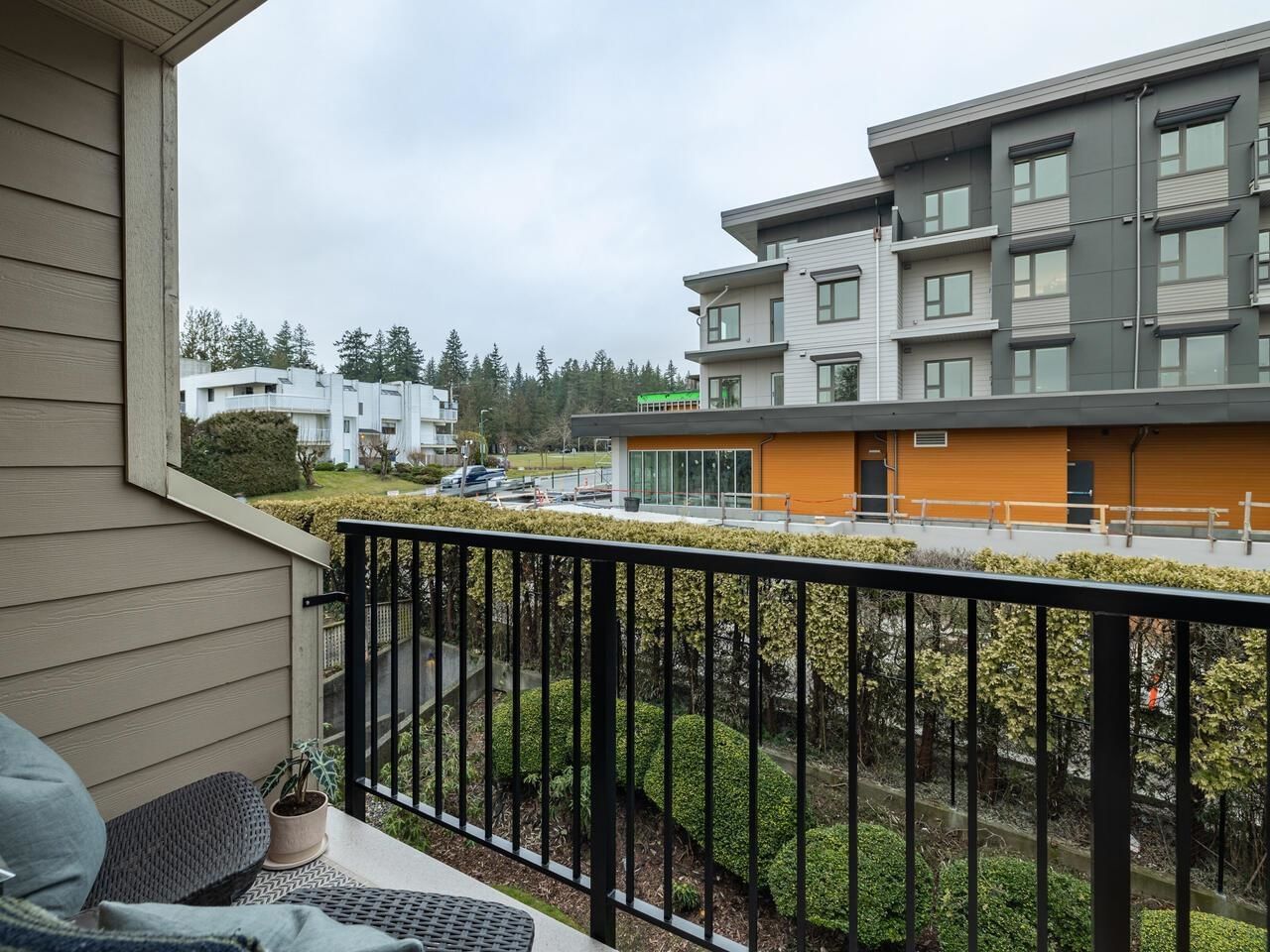 Listing Image 22