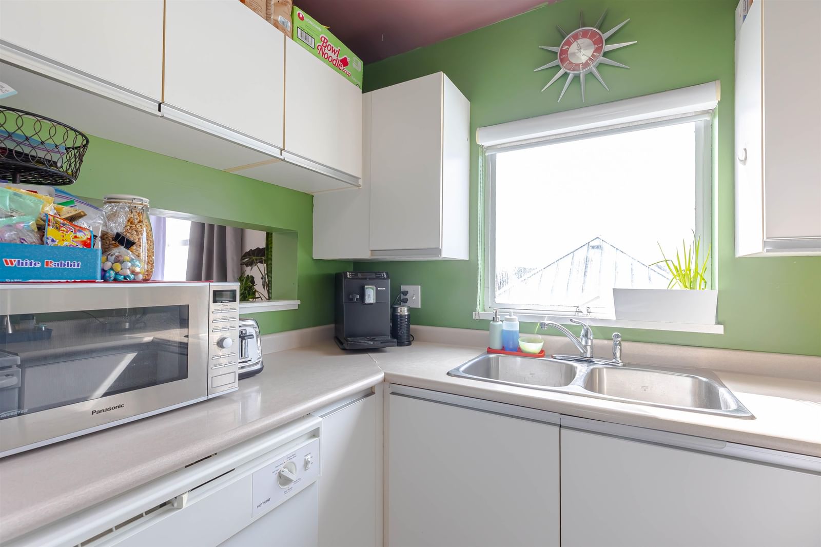 Listing Image 11