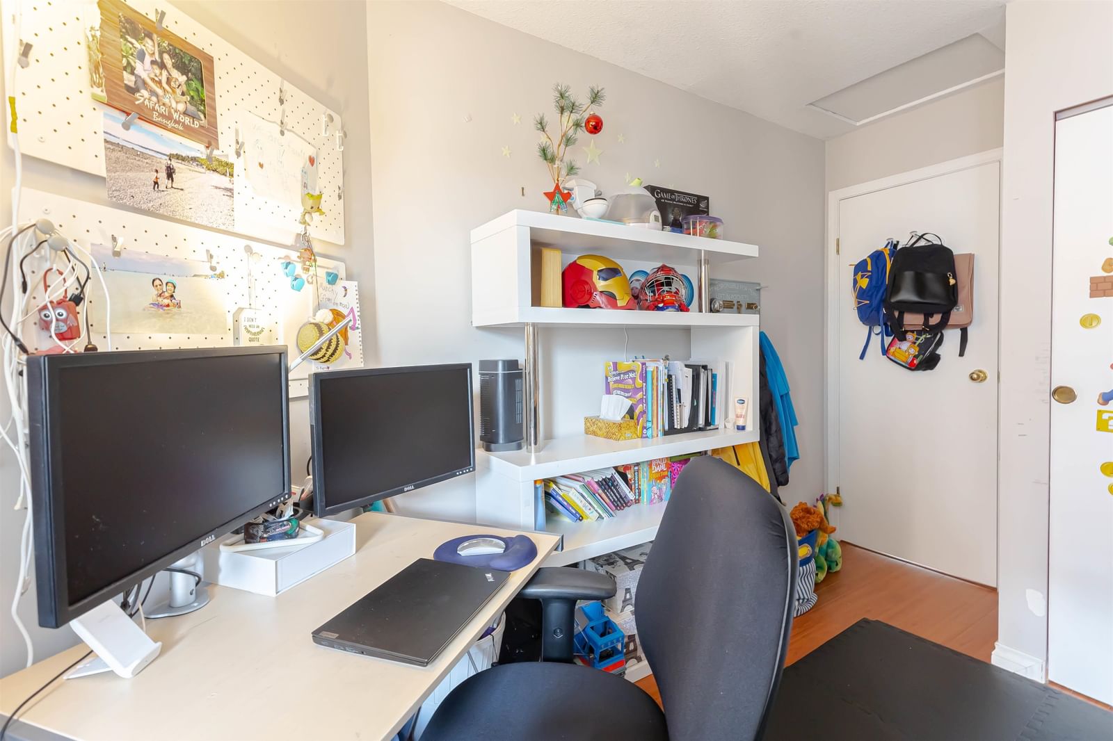 Listing Image 5
