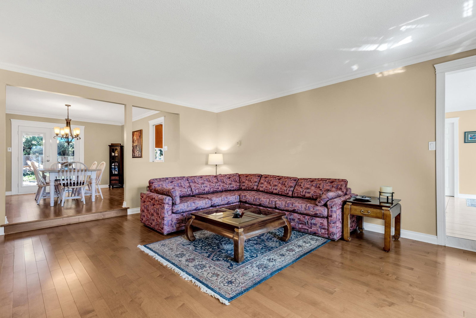 Listing Image 6