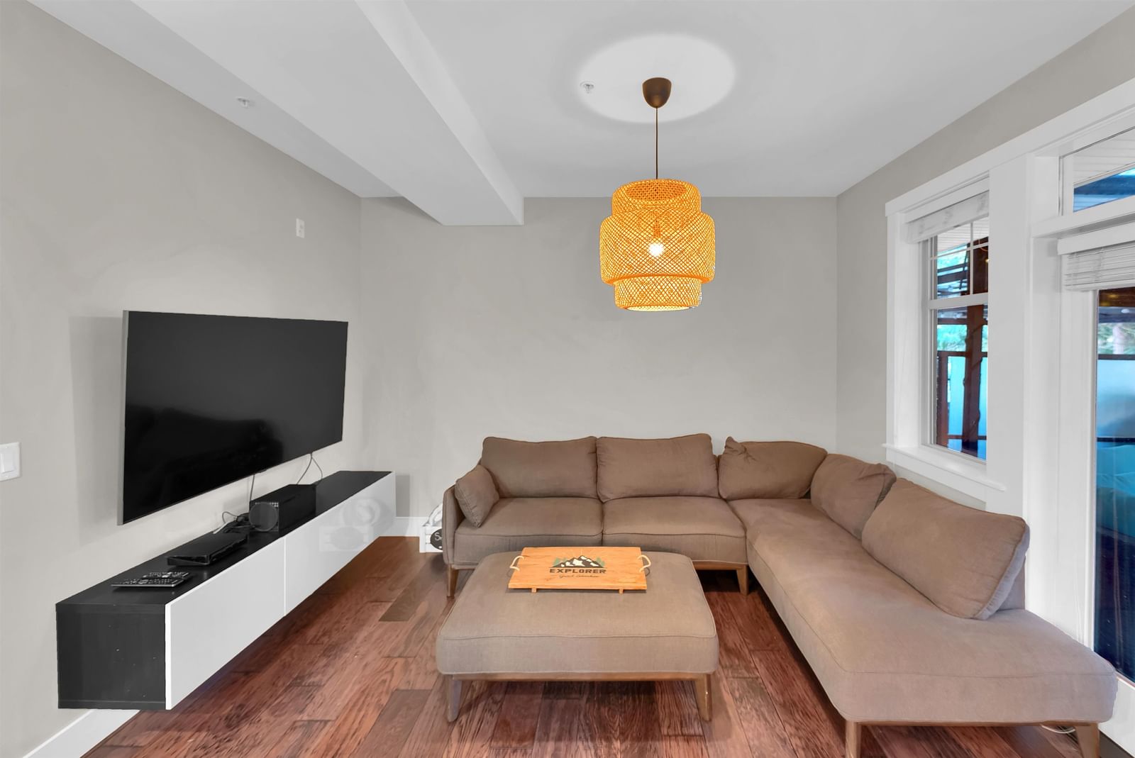 Listing Image 15