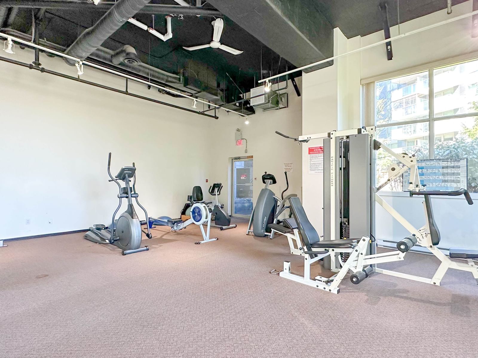 Listing Image 22