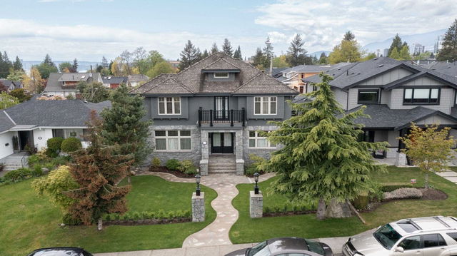 837 Grand Boulevard