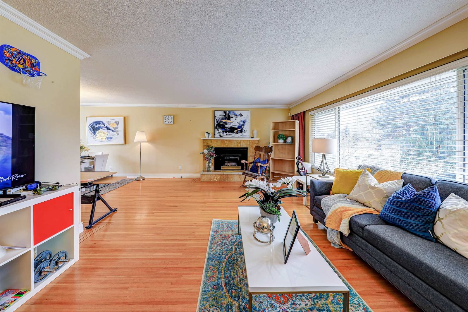Listing Image 13