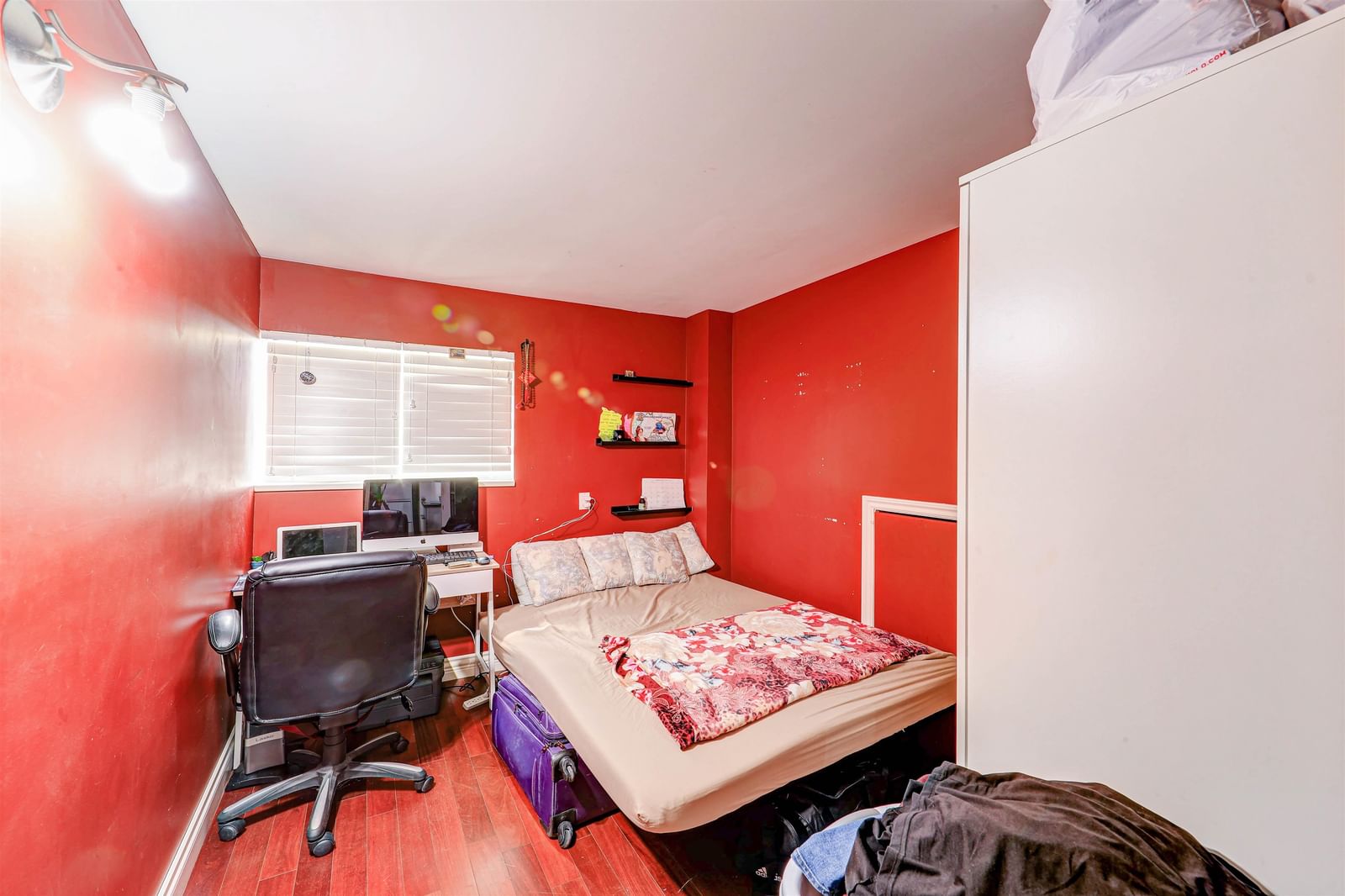 Listing Image 21