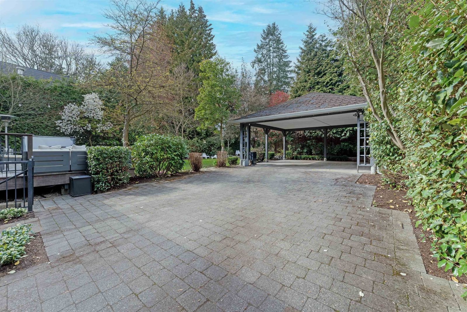 Listing Image 31