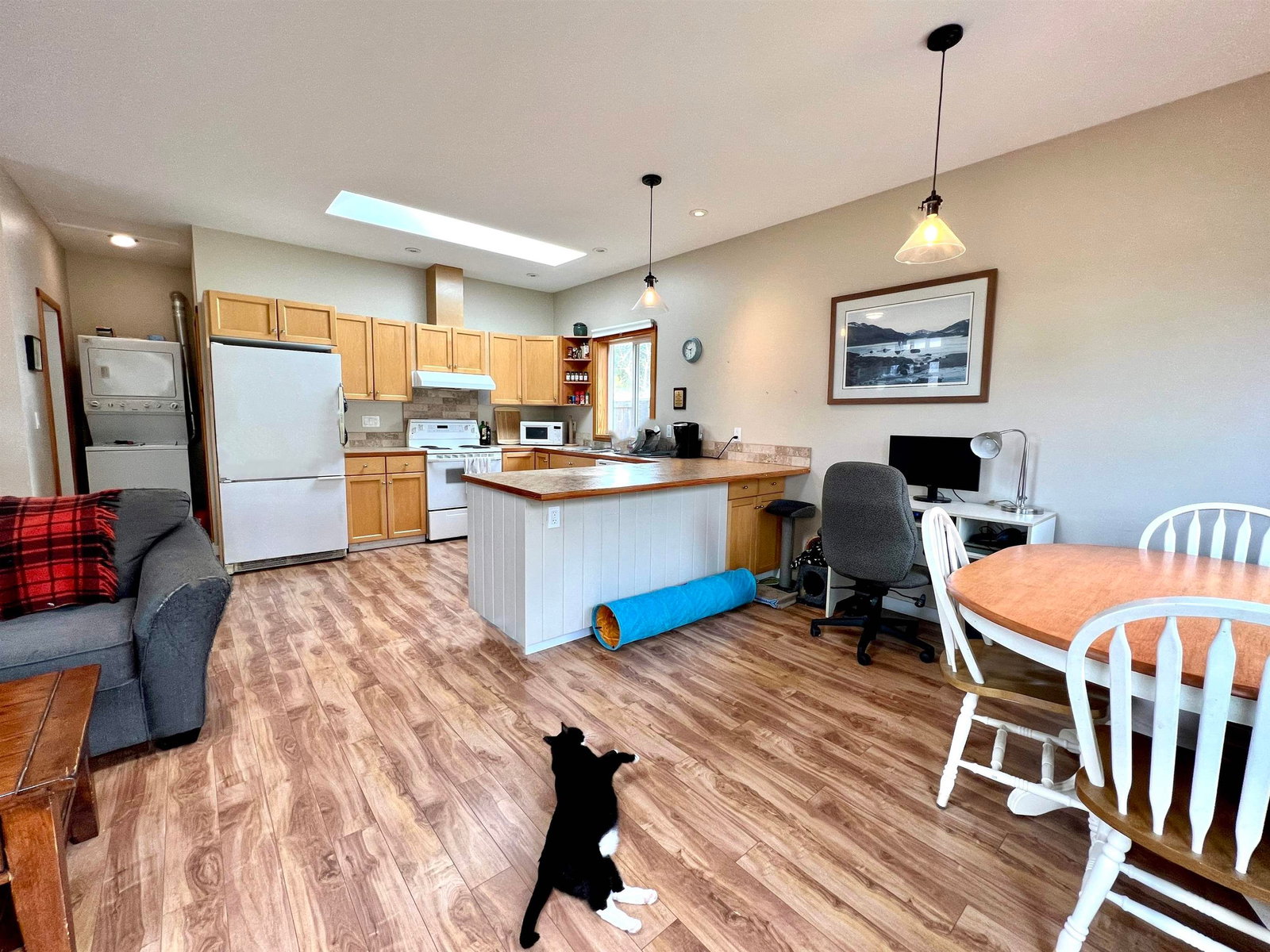 Listing Image 22