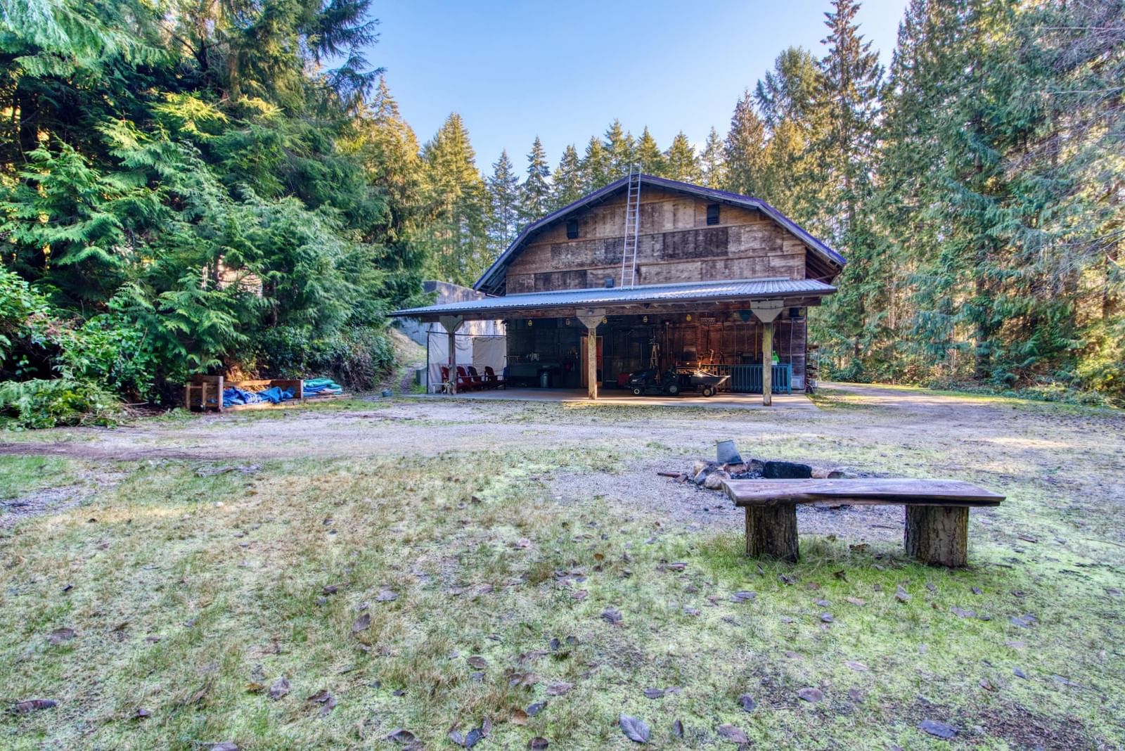 Listing Image 6