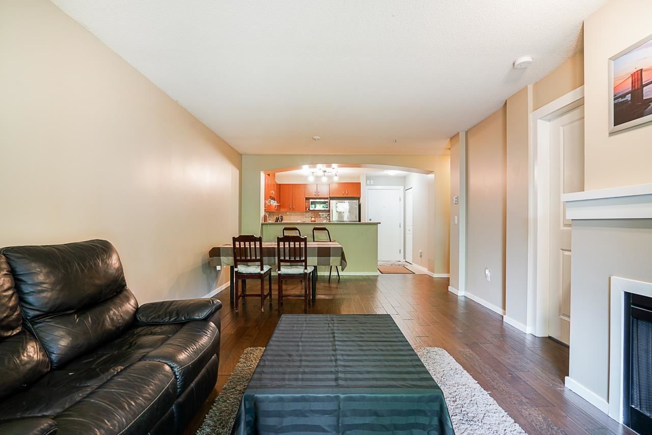 Listing Image 17