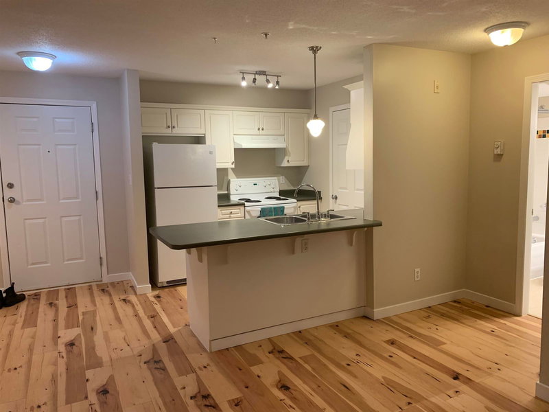 206 - 2350 Westerly Street, Abbotsford, V2T 6T7 | Image 2