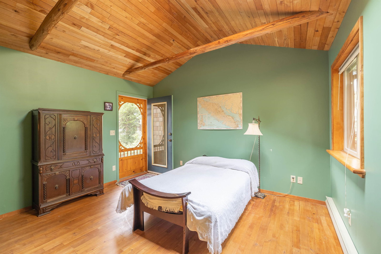 Listing Image 9