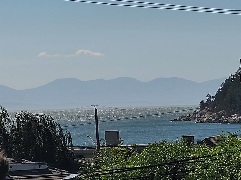 4405 Marine Drive, West Vancouver, V7W 2N8 | Image 2