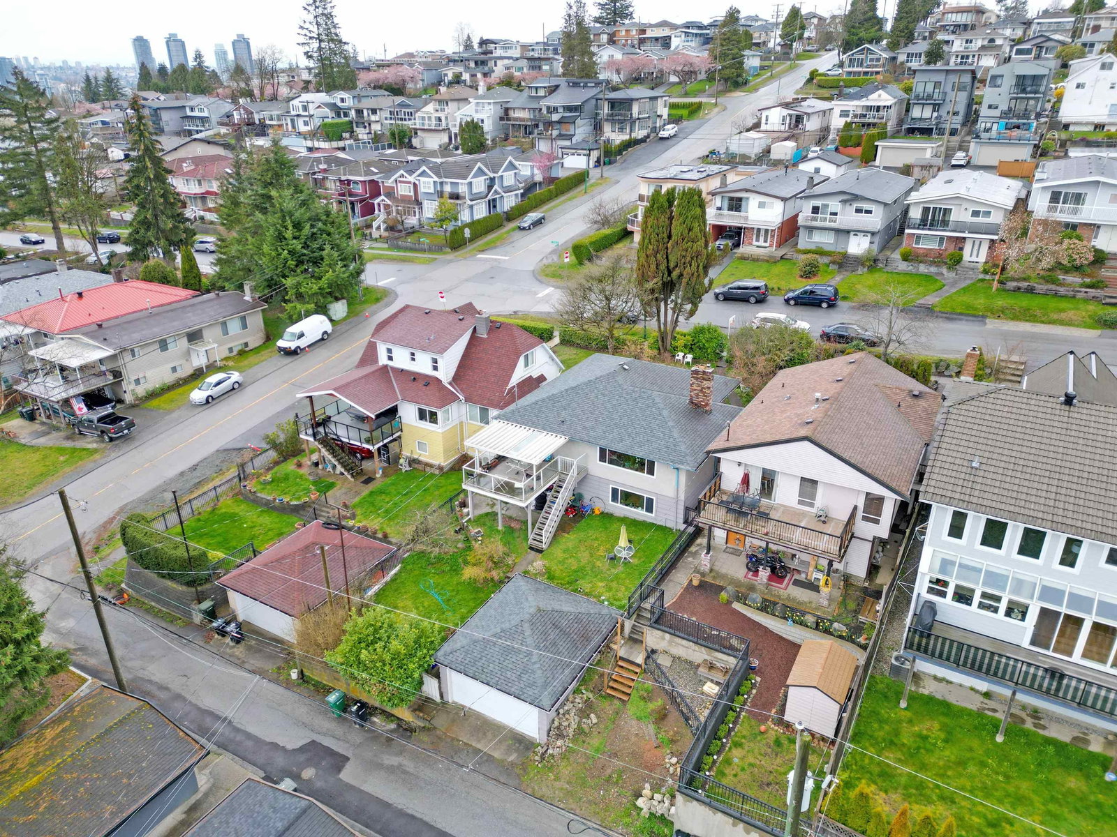 Listing Image 10