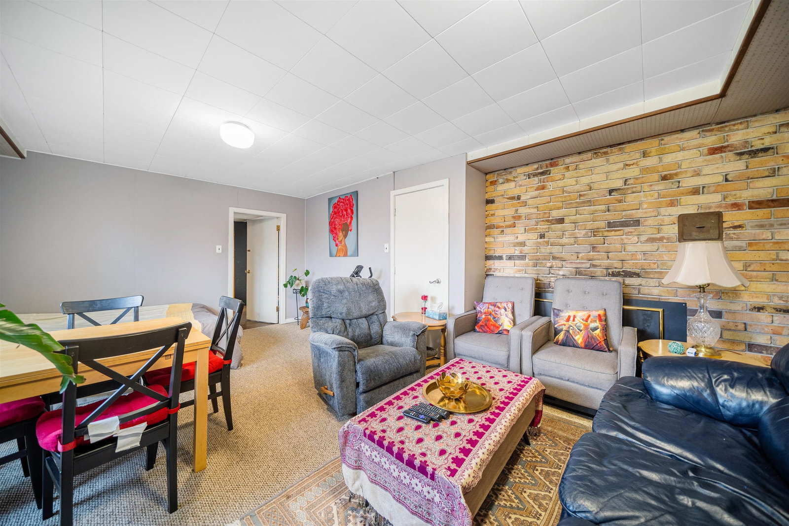 Listing Image 16