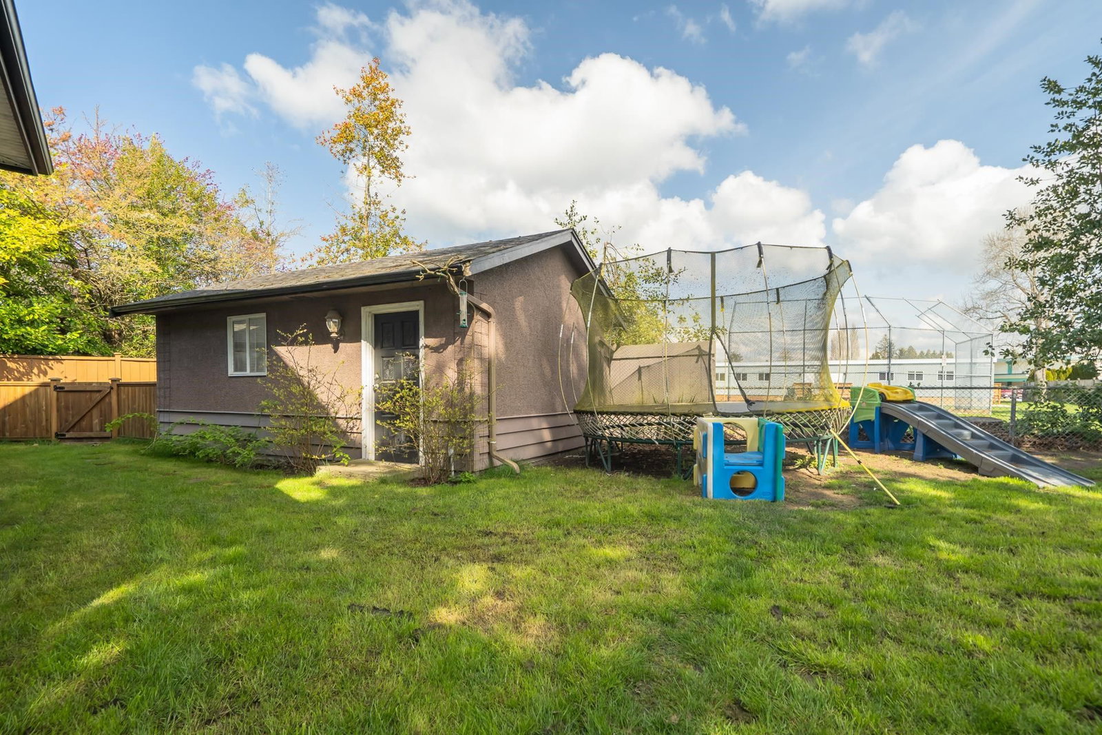 Listing Image 32