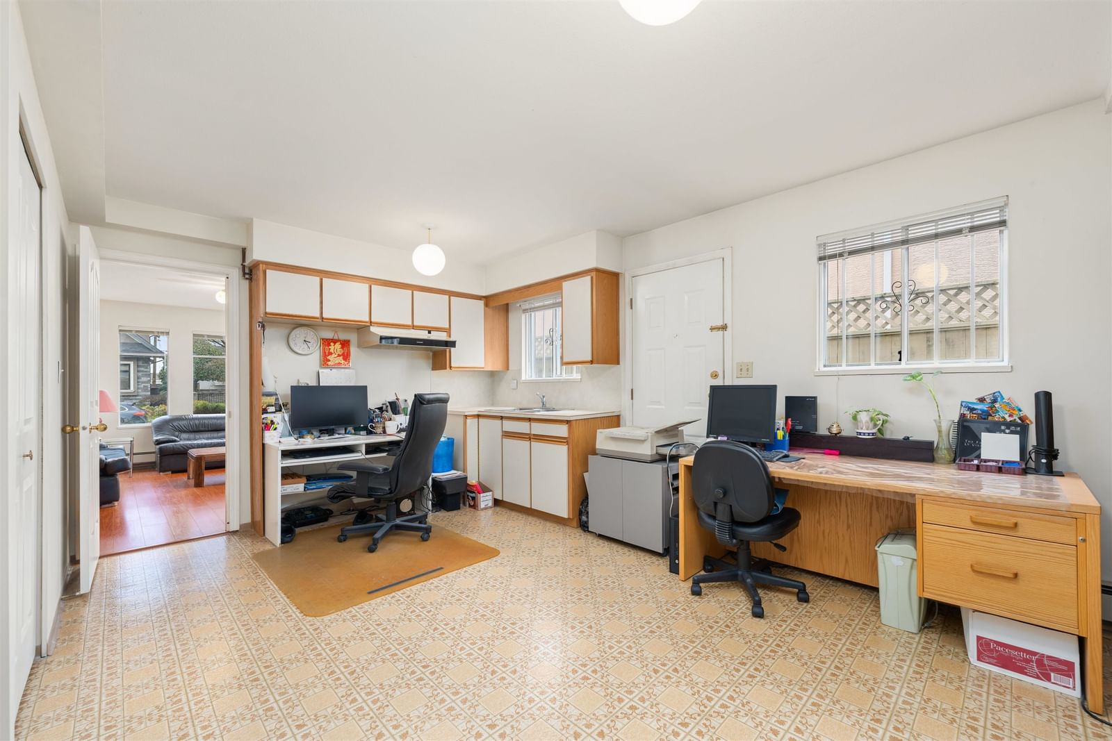 Listing Image 6