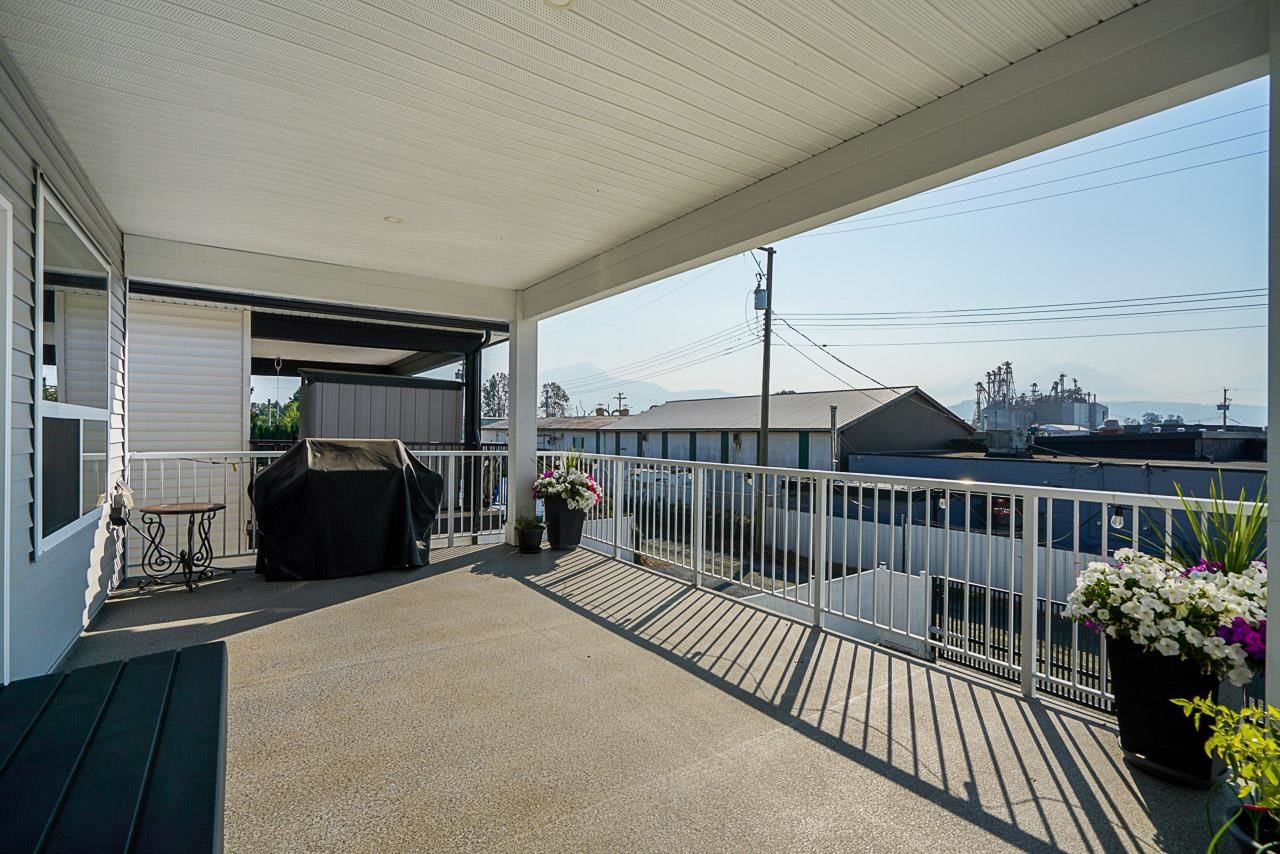 Listing Image 16