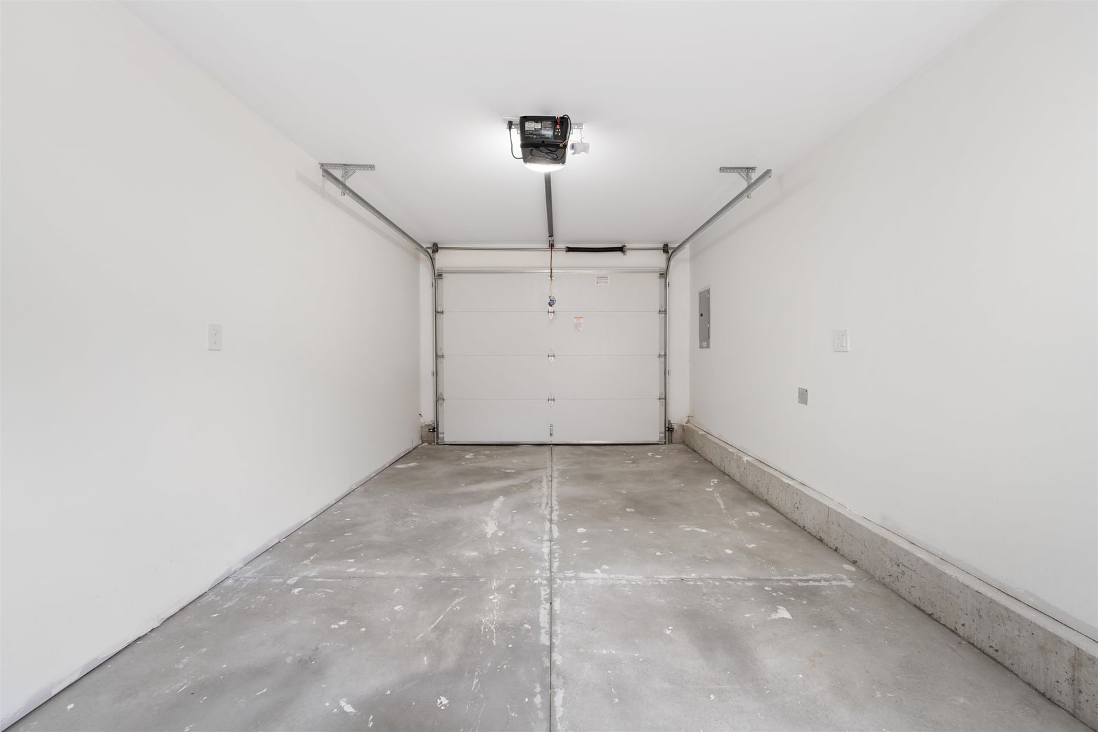 Listing Image 29
