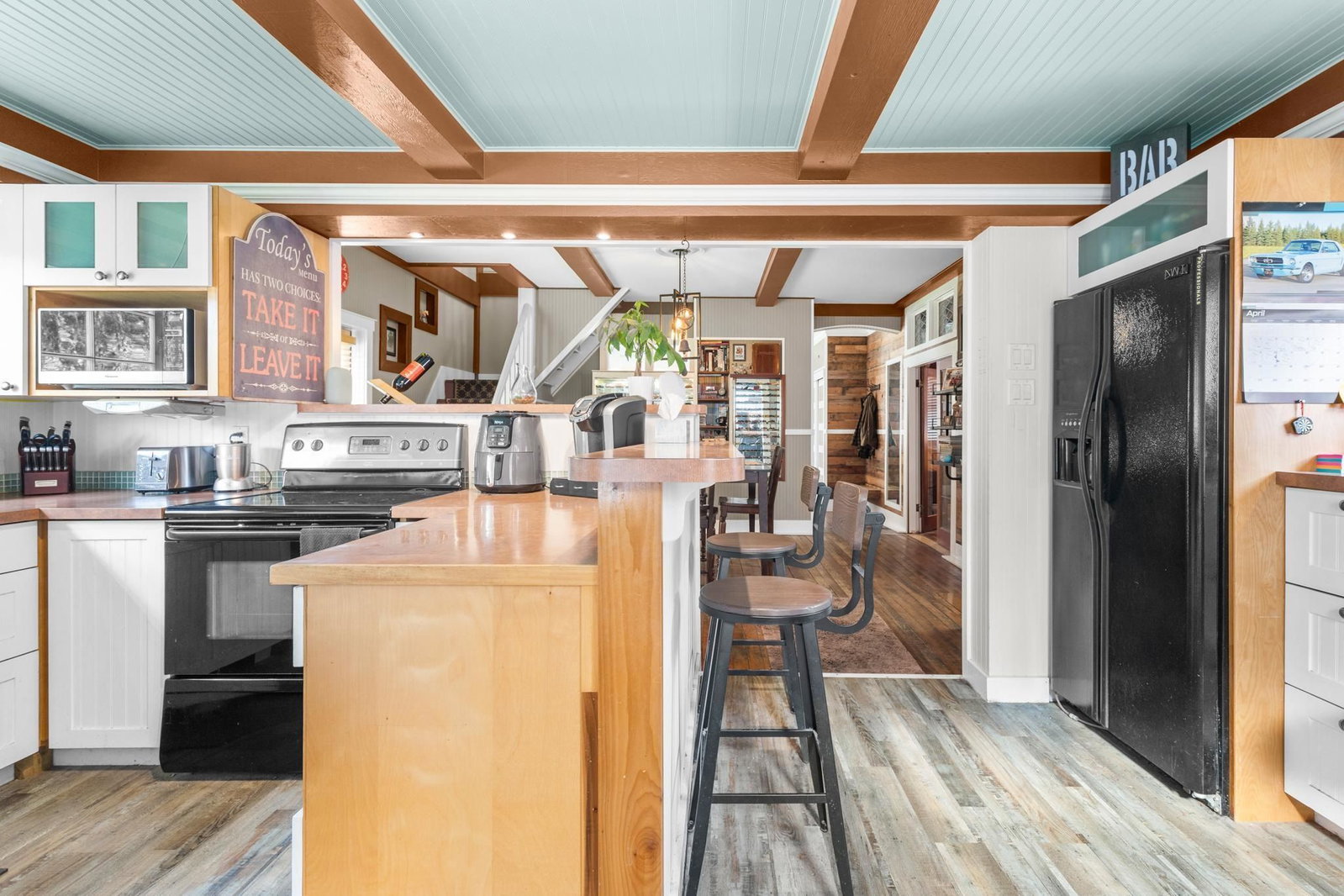 Listing Image 11