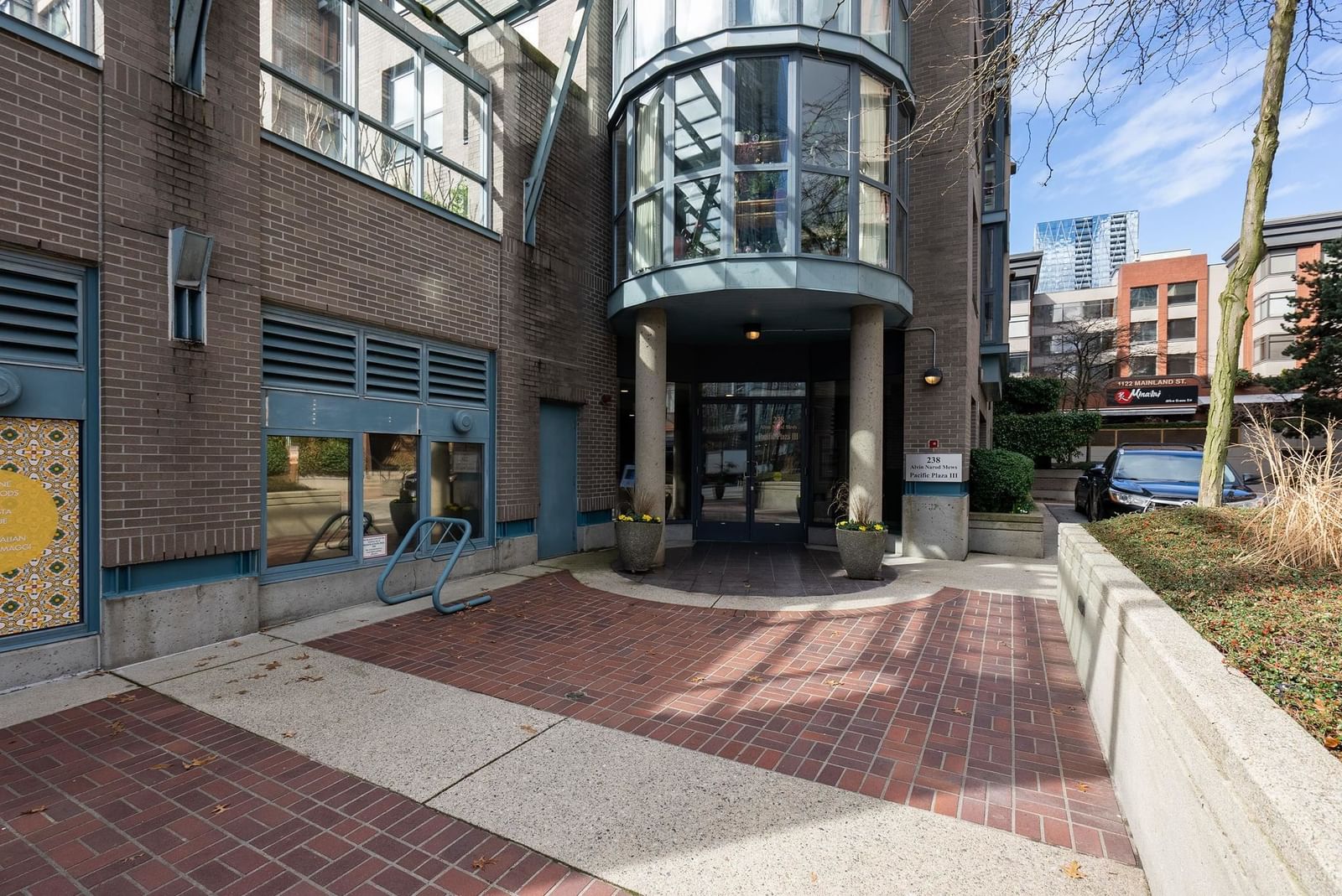 Listing Image 5
