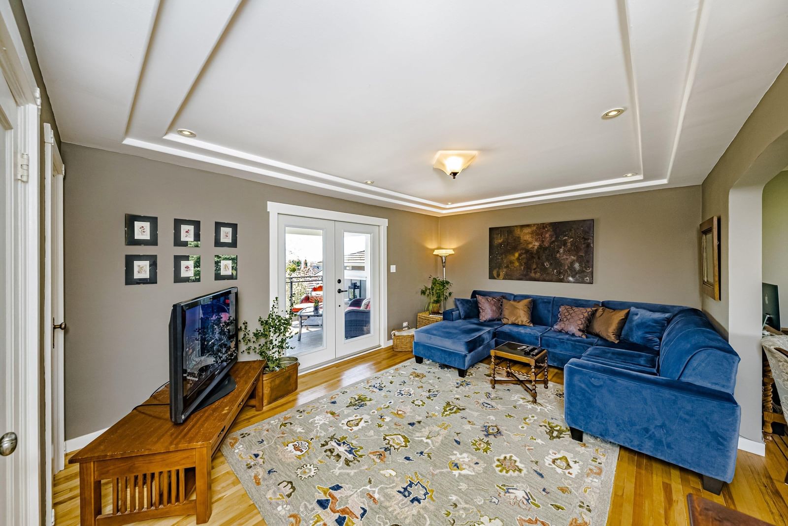 Listing Image 9