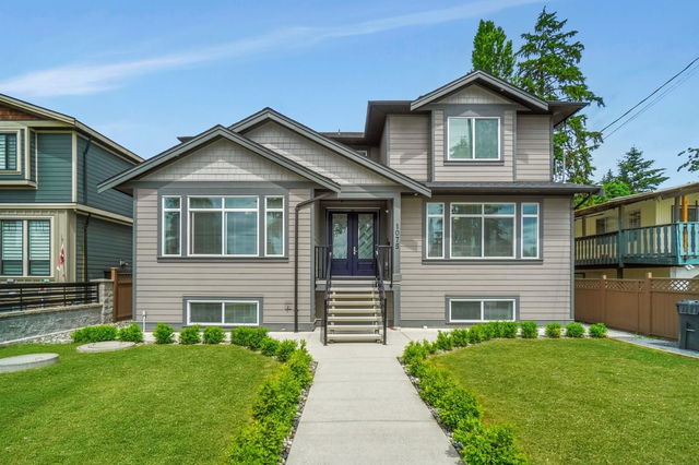 1075 Prairie Avenue