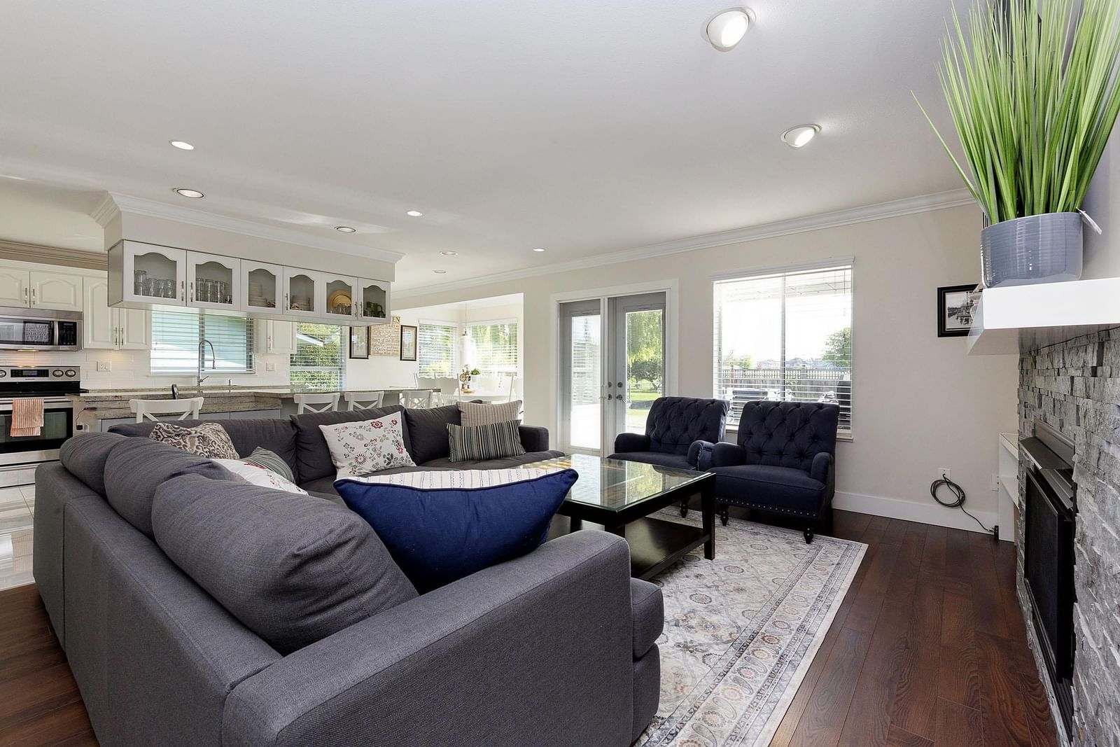 Listing Image 13