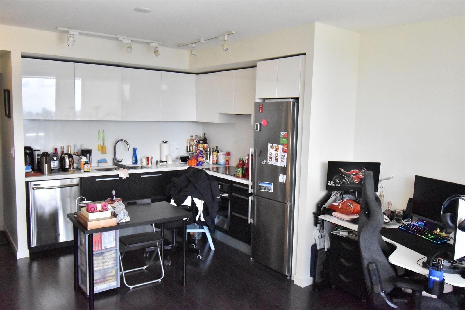 Listing Image 5