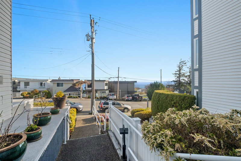 4 - 15139 Buena Vista Avenue, White Rock, V4B 1Y2 | Image 3