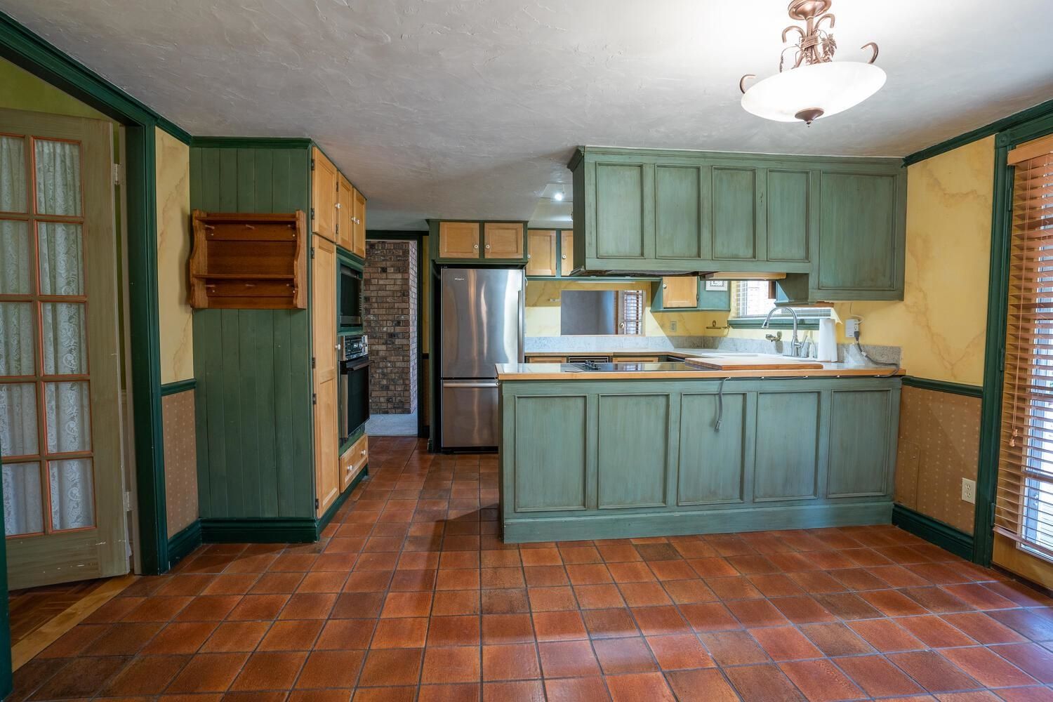 Listing Image 9