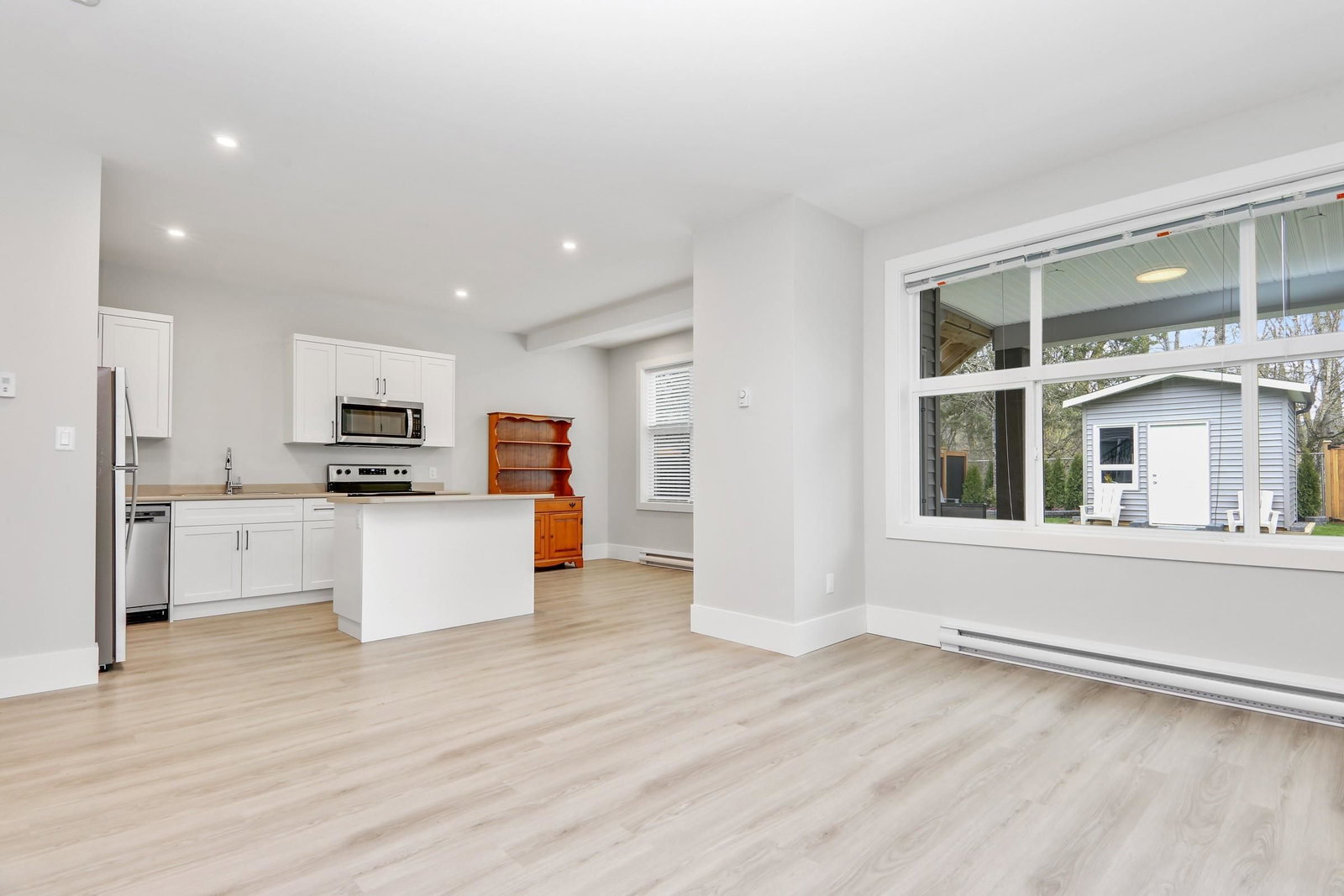 Listing Image 19