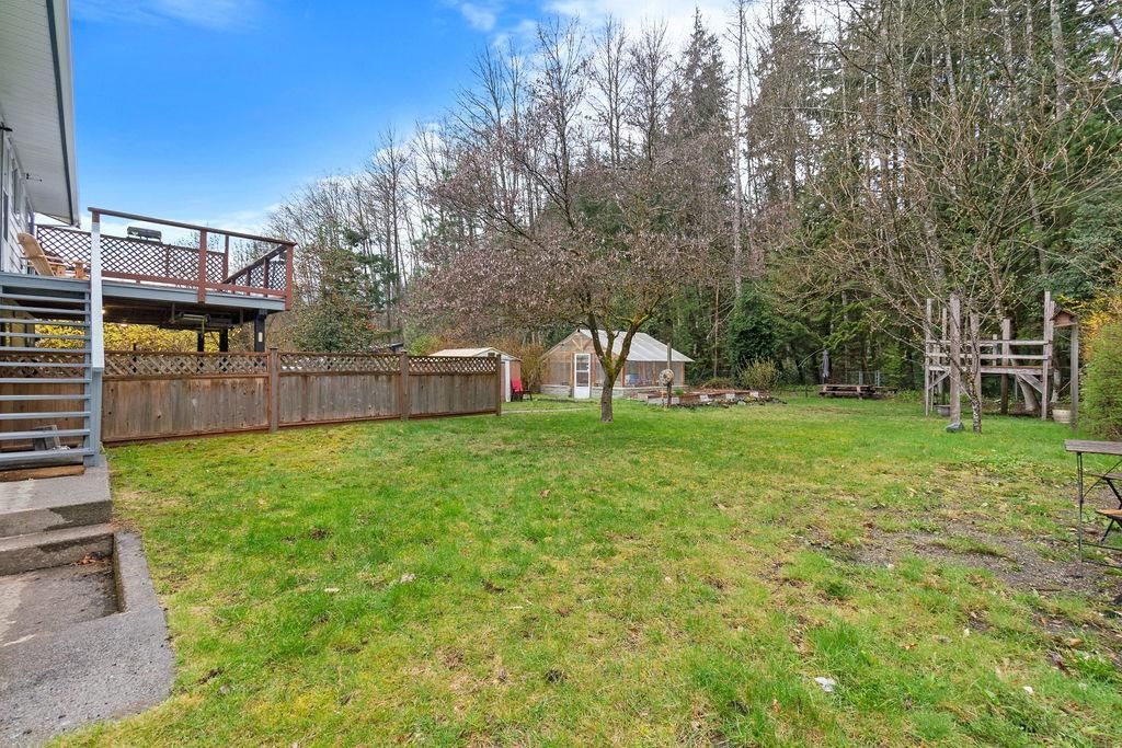 Listing Image 8