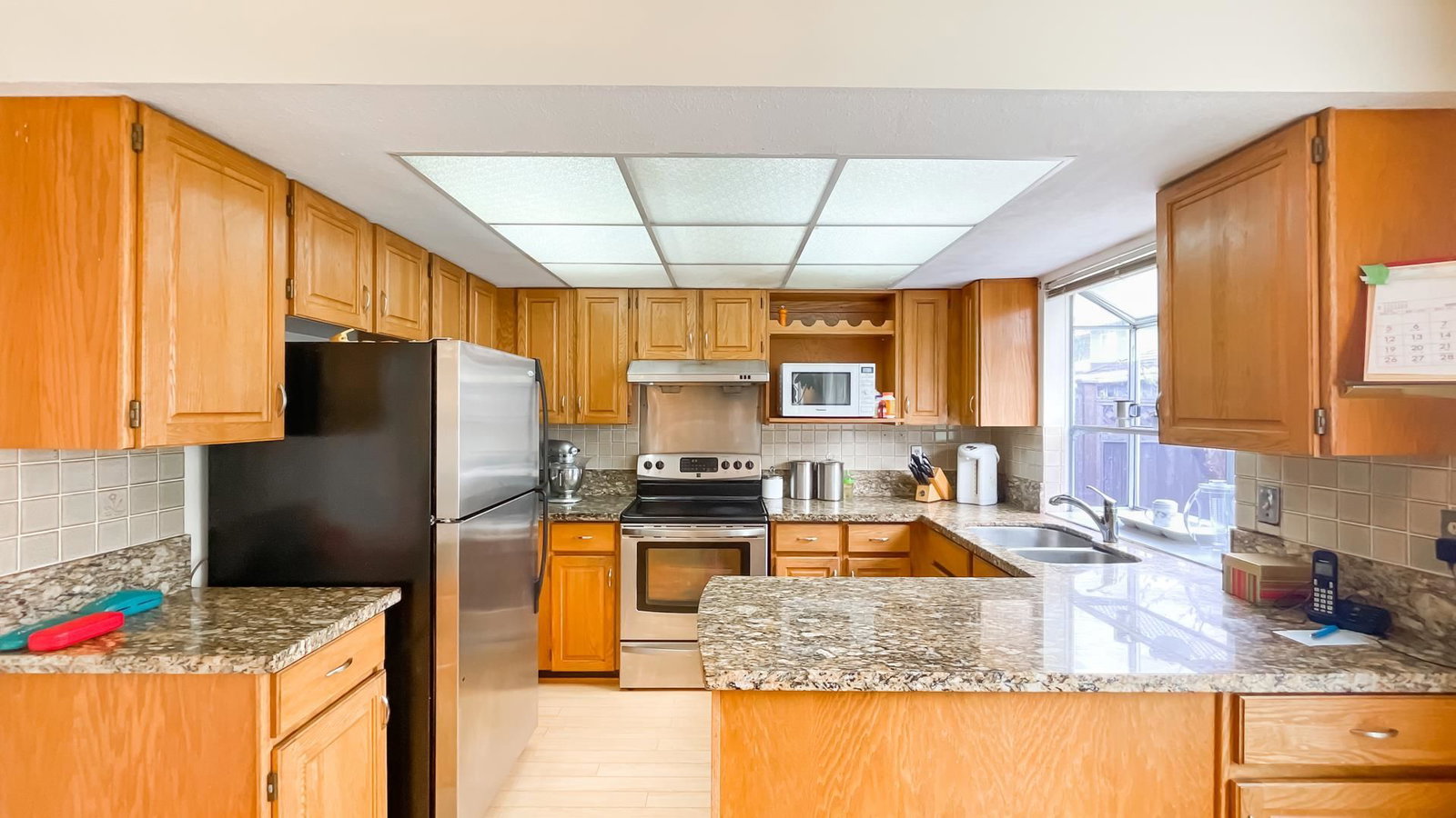 Listing Image 11