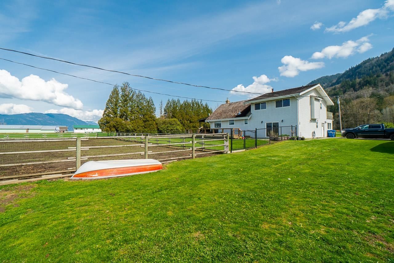 Listing Image 11
