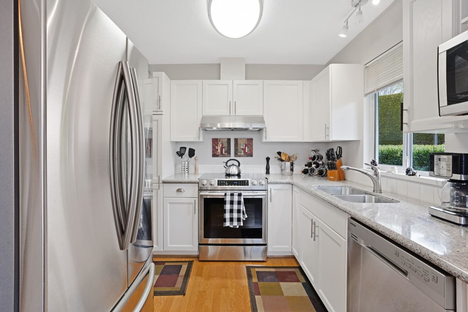 Listing Image 13