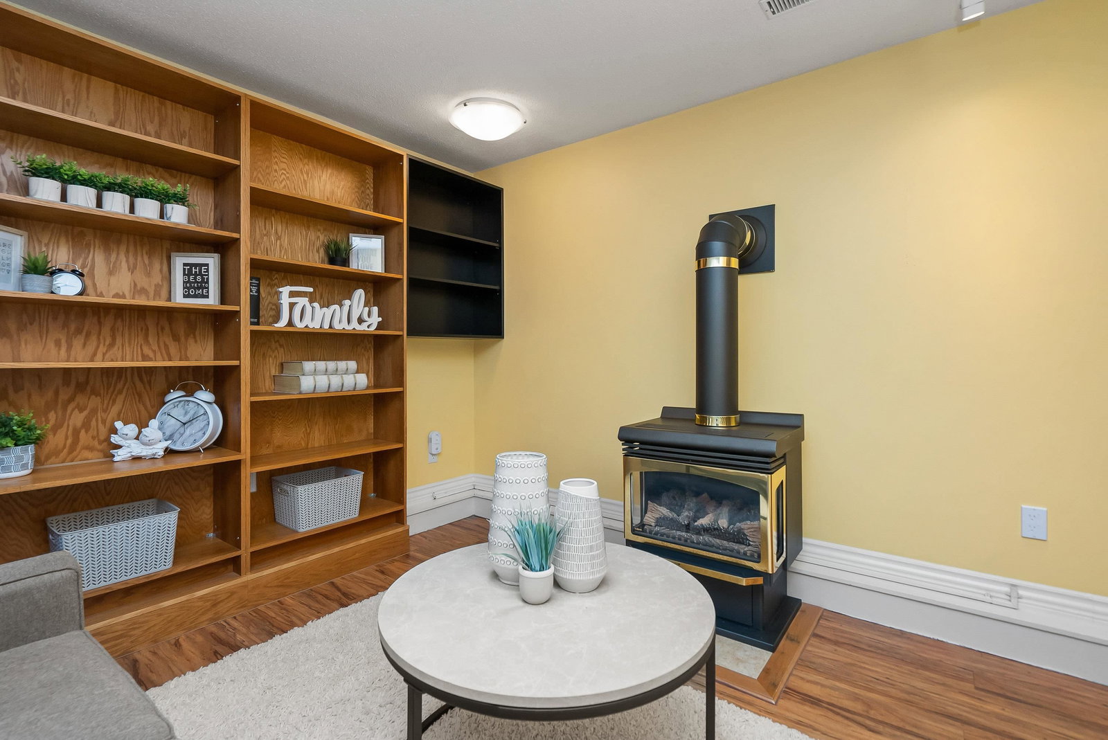 Listing Image 16