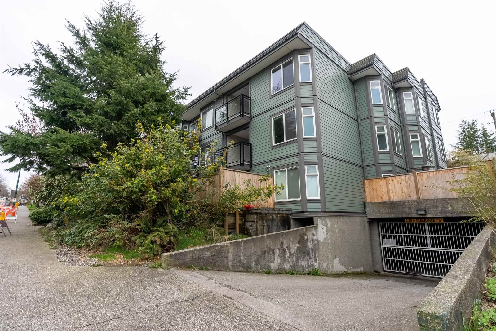 Listing Image 19