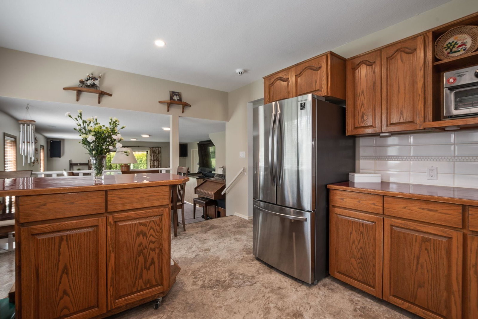 Listing Image 15