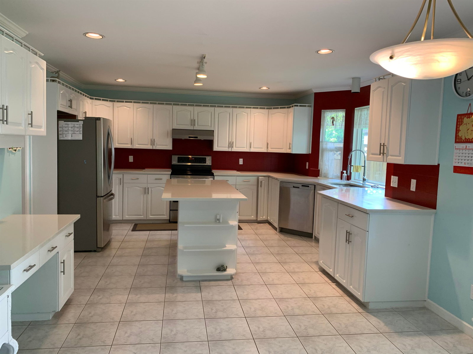 Listing Image 8