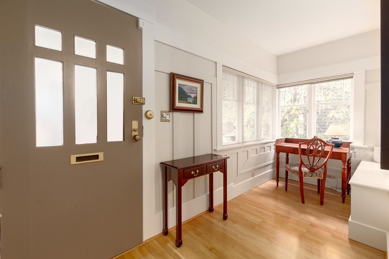 Listing Image 11