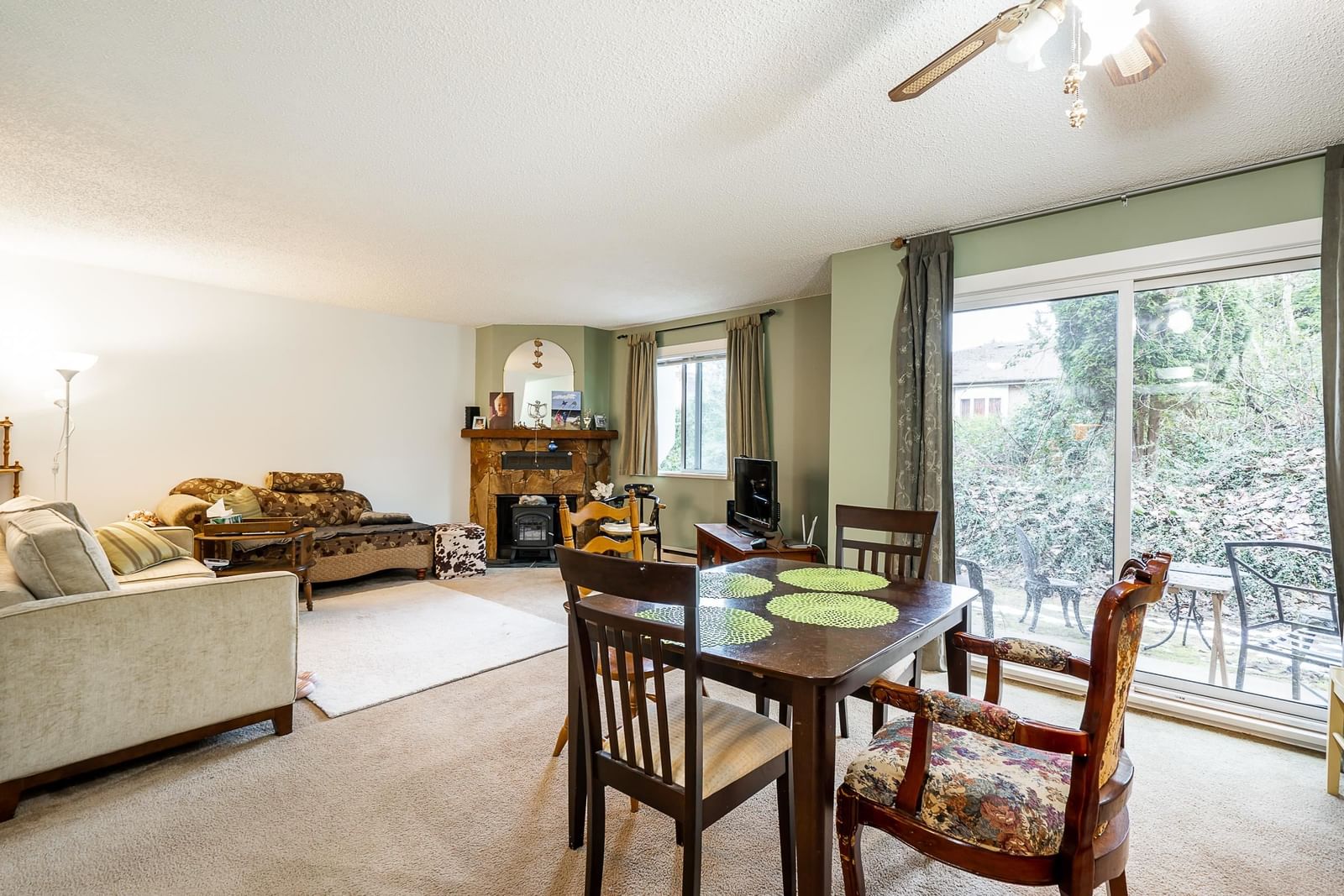Listing Image 14